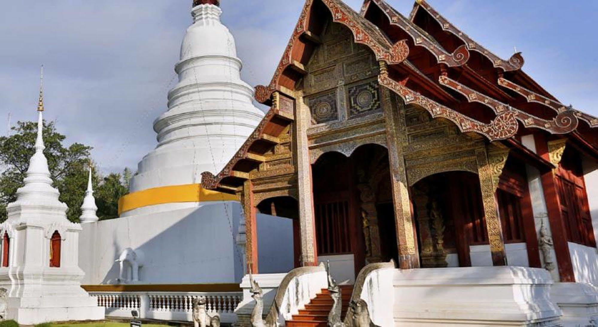 Manon Sleepeatdrink Bed & Breakfast Chiang Mai Exterior photo